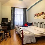 Ruterra Apartment Cimburkova