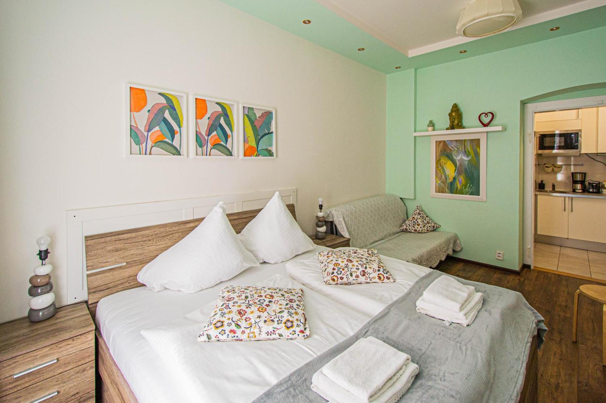 Ruterra Apartment Cimburkova Lägenhet